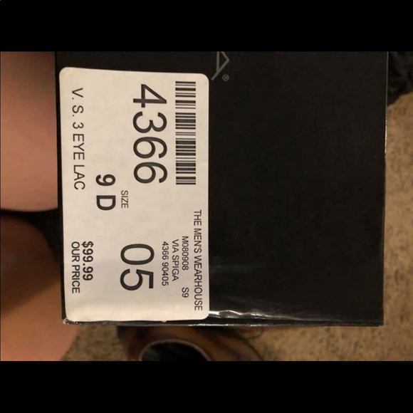 Size 9 Men’s Leather Dress Shoes - Picture 3 of 4